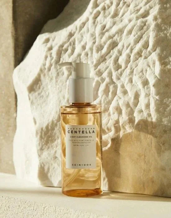 Madagascar Centella Light Cleansing OIl 200ml - SKIN1004